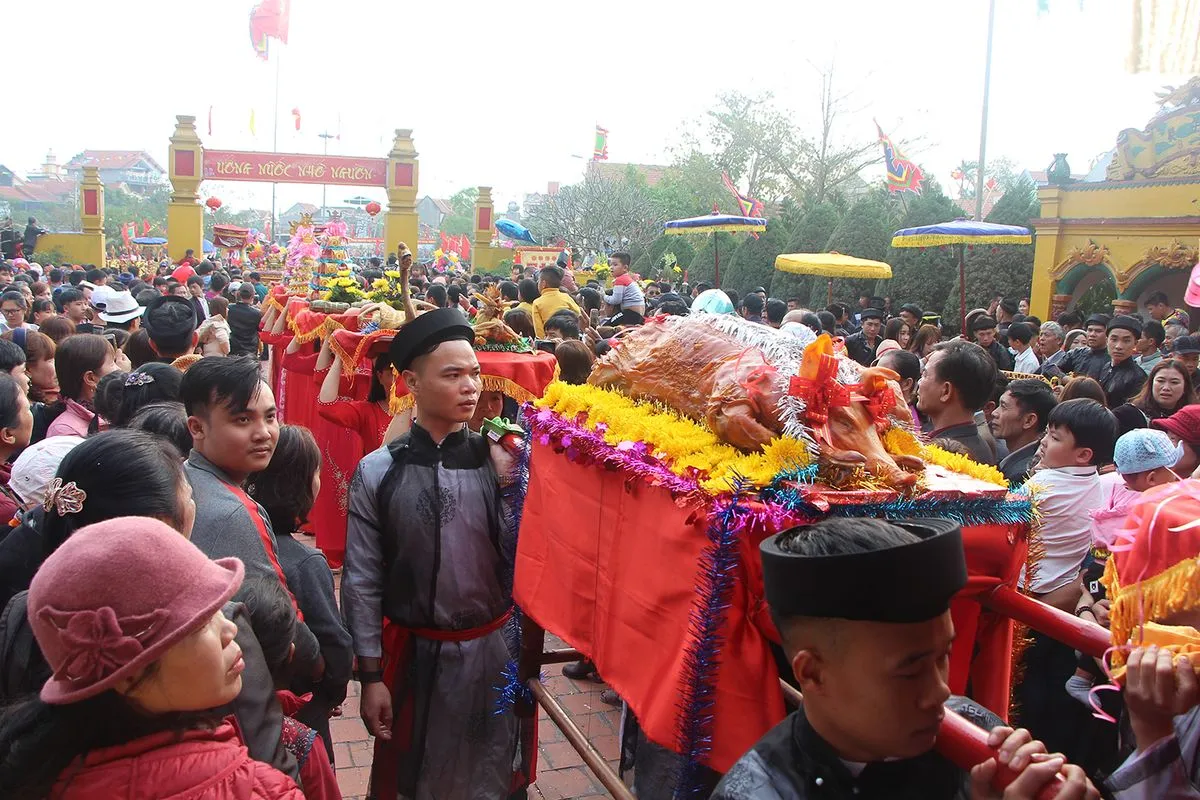 Lễ hội Tiên Công – Lễ hội rước người độc đáo ở Hà Nam, Quảng Ninh