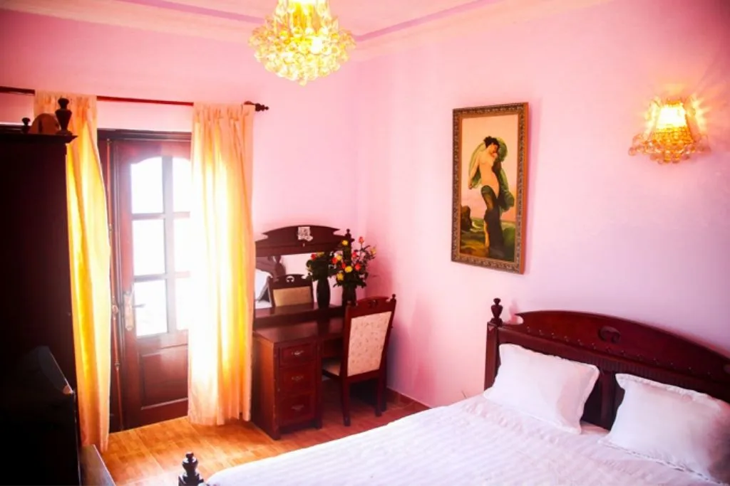 Le Petit Paris Dalat Hotel, góc Paris thơ mộng giữa thành phố Đà Lạt