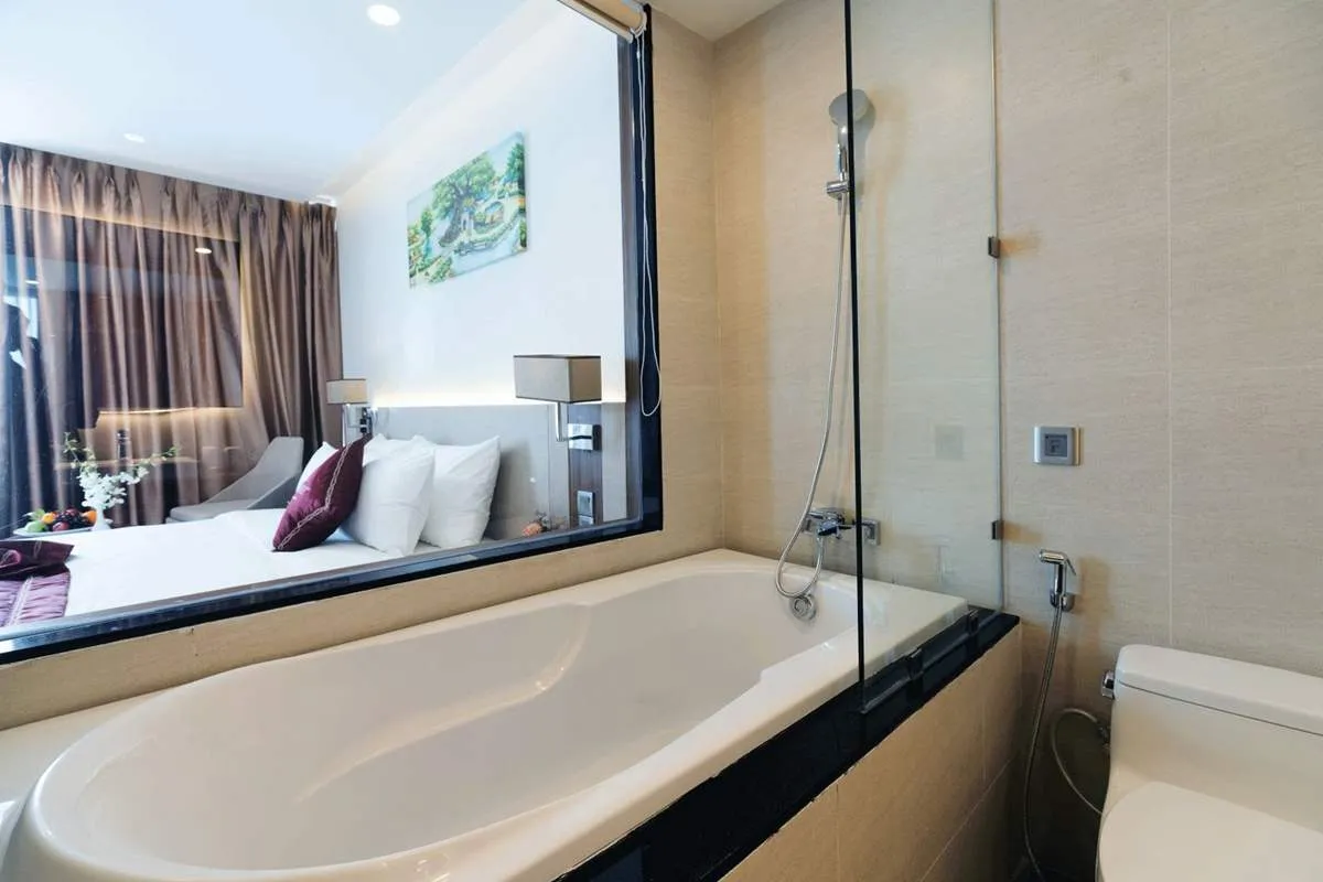 LeMore Hotel Nha Trang – Khách sạn 4 sao sở hữu hồ bơi chân mây cao nhất Nha Trang