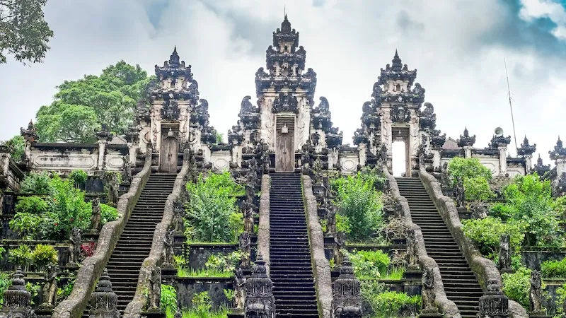 Lempuyang temple, một trong sáu kỳ quan mới của thế giới tại Bali