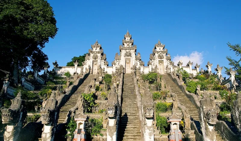 Lempuyang temple, một trong sáu kỳ quan mới của thế giới tại Bali