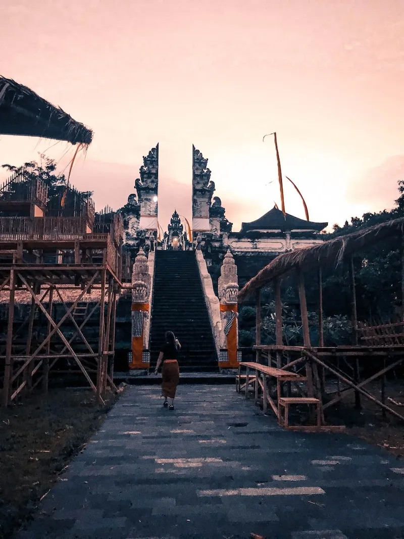 Lempuyang temple, một trong sáu kỳ quan mới của thế giới tại Bali