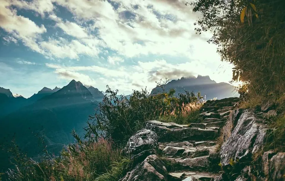 Lịch trình 4 ngày trekking Tây Côn Lĩnh – Chiêu Lầu Thi – Hoàng Su Phì