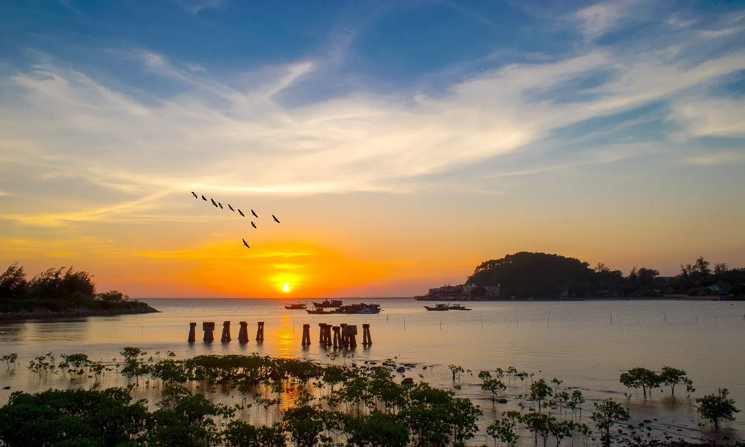 Lịch trình phượt Hải Phòng 1 ngày tuy ngắn ngủi nhưng vô cùng ý nghĩa