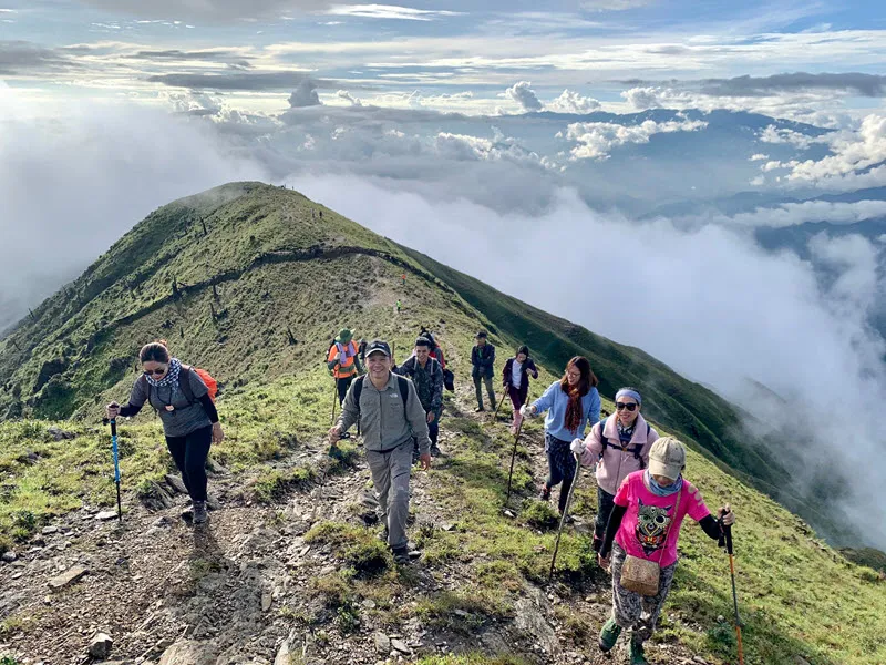 Lịch trình trekking Tà Chì Nhù 2N1Đ – Chinh phục nóc nhà Yên Bái