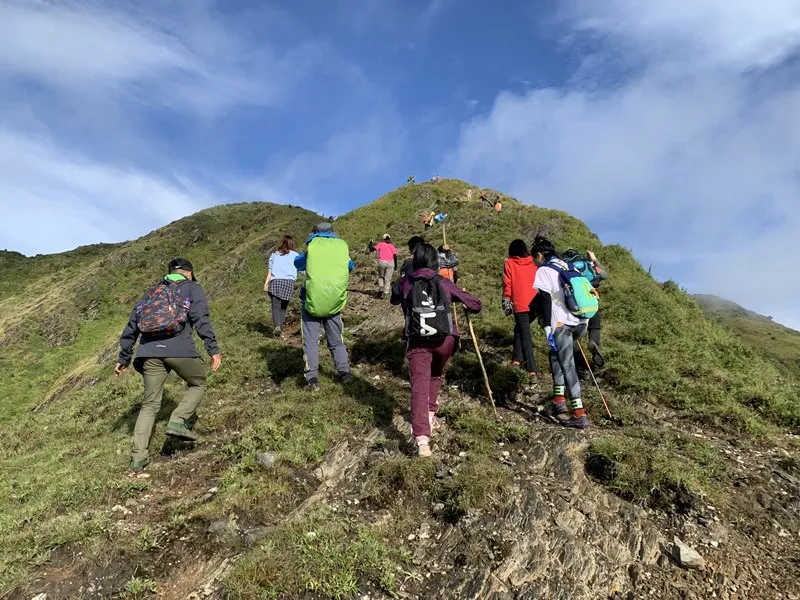 Lịch trình trekking Tà Chì Nhù 2N1Đ – Chinh phục nóc nhà Yên Bái