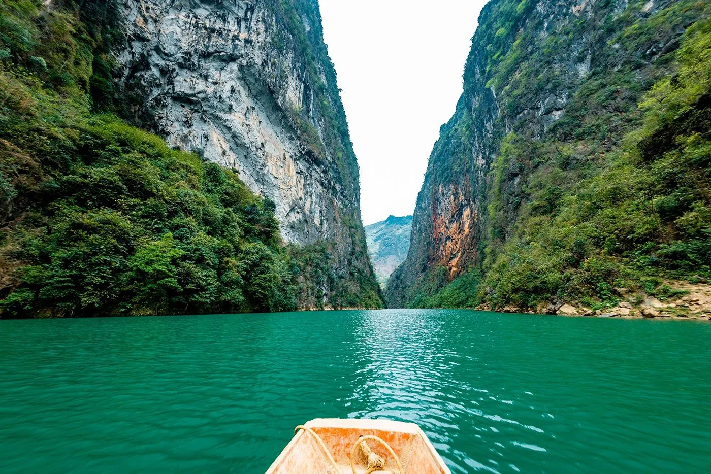 Lịch trình trekking và chèo Kayak trên cao nguyên đá, bạn đã biết chưa?