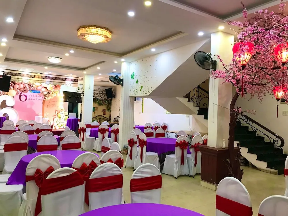 Lúc đi hết mình, lúc về hết buồn tại Nhà hàng Gà Kiến – Gà Kiến Restaurant & Coffee