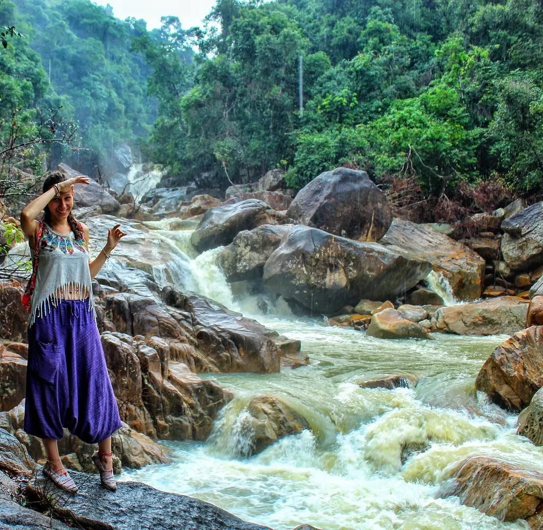 Lưu ngay bộ bí kíp khám phá “tuyệt tình cốc” như ảo như thật tại suối Ba Hồ Nha Trang