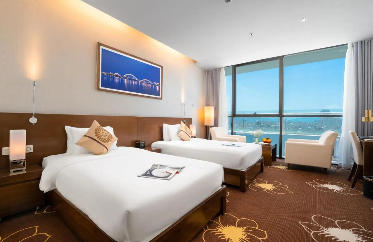 Lưu ngay Grand Tourane Hotel Da Nang, khách sạn view biển được yêu thích nhất