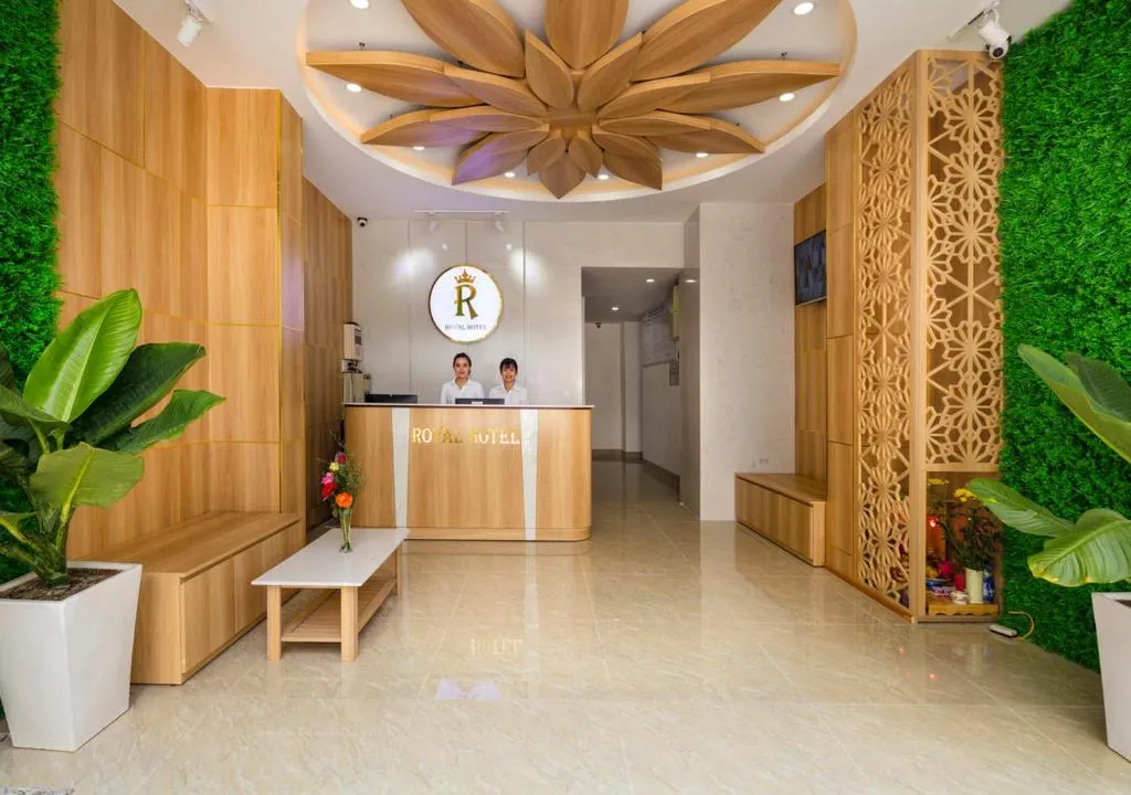 Lưu ngay Royal Hotel Nha Trang giá rẻ không thể bỏ qua khi đến Nha Trang