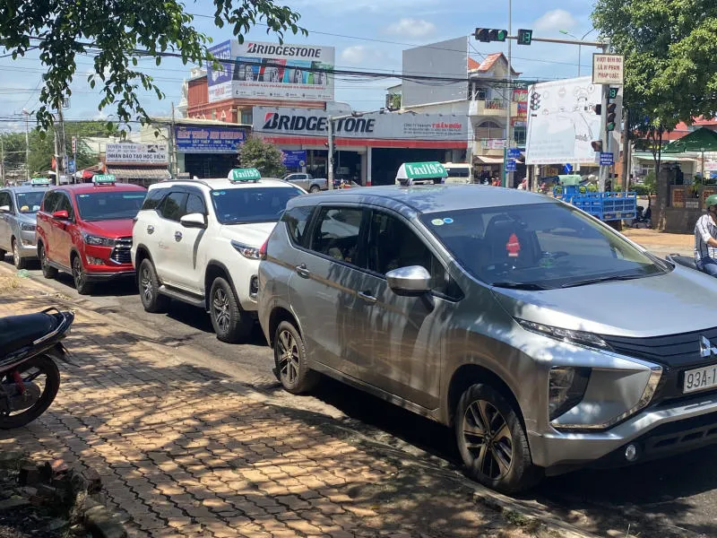 Lưu ngay top 7 hãng taxi Đồng Xoài thoải mái vi vu đó đây