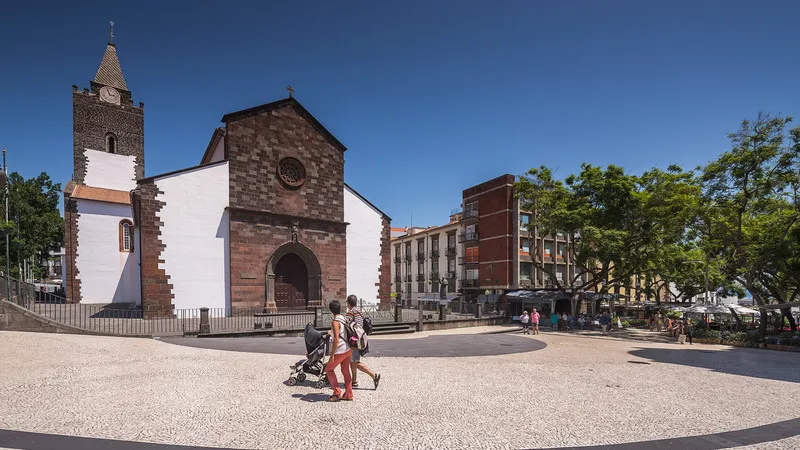 Madeira, xứ sở thanh bình bên bờ Đại Tây Dương