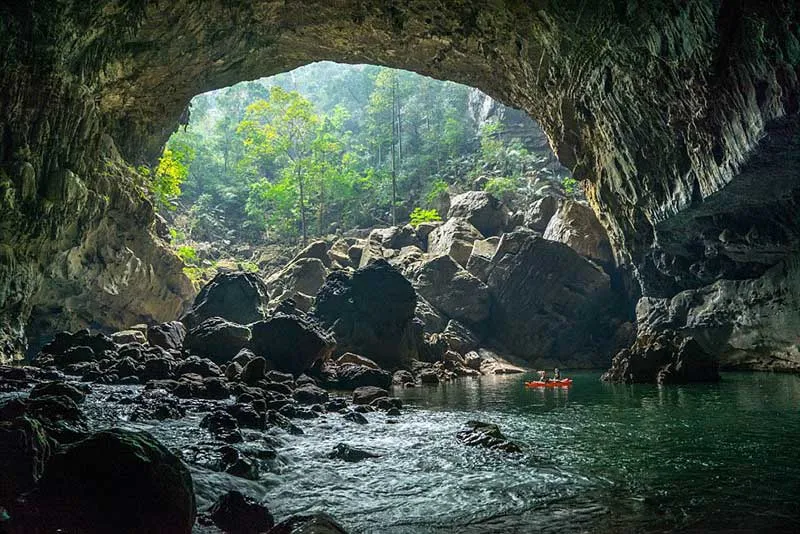 Mãn nhãn trước cảnh đẹp ít người biết đến của Hang Tiên Sapa