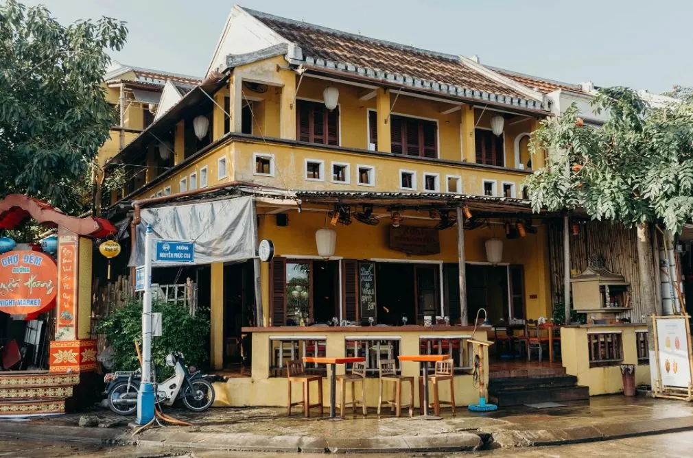 Mango Mango Hoi An restaurant – Nhà hàng sở hữu nội thất đầy màu sắc