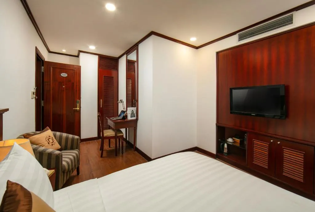 May De Ville City Center Hotel, thiên đường nghỉ dưỡng trong lòng phố Hội