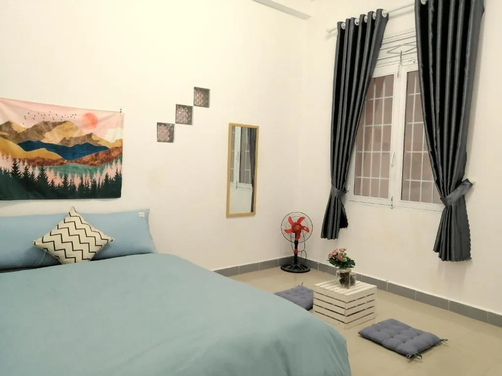 Mây Ngang Đồi Homestay rực rỡ sắc màu giữa lòng thành phố mờ sương