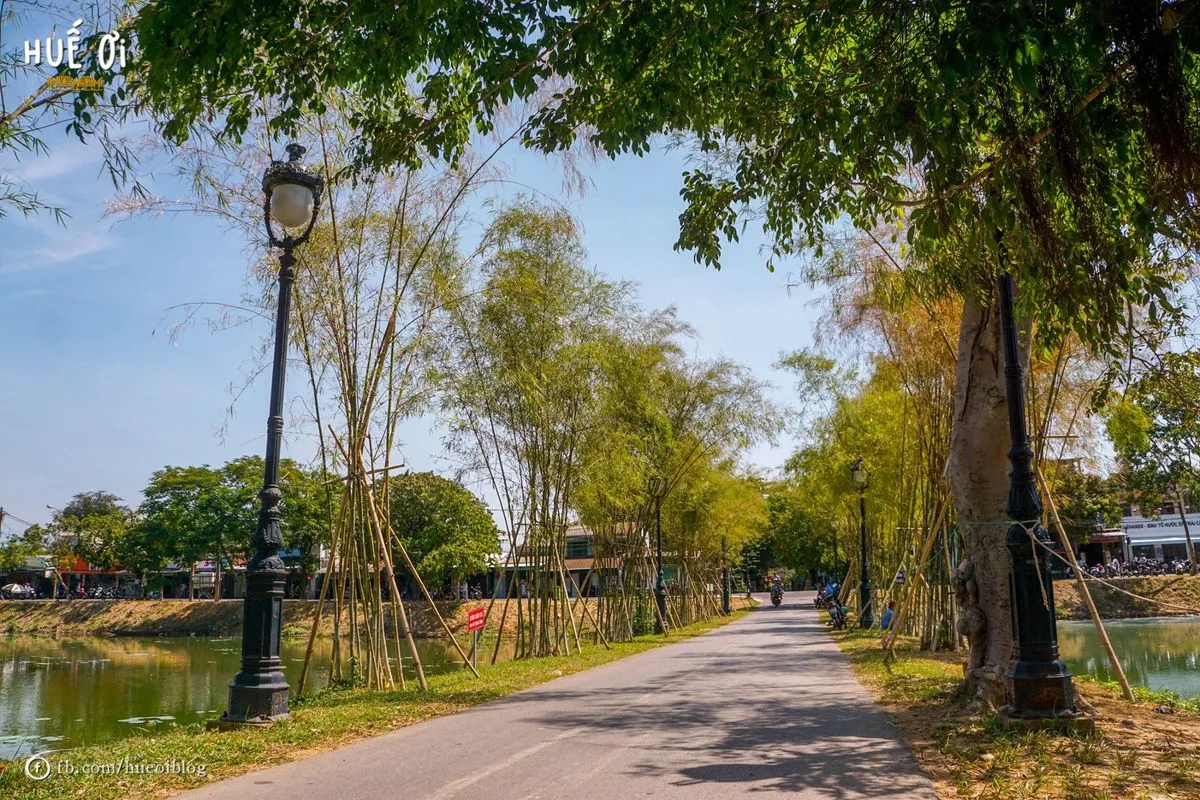 May túi ba gang, mang đi mà đựng hàng tá shoot hình ở Hồ Tịnh Tâm trong lòng thành phố Huế