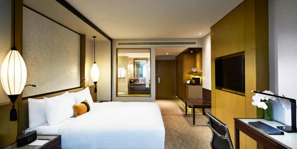 Melia Hanoi là khu nghỉ dưỡng cao cấp có góc nhìn tuyệt đẹp tại Thủ Đô