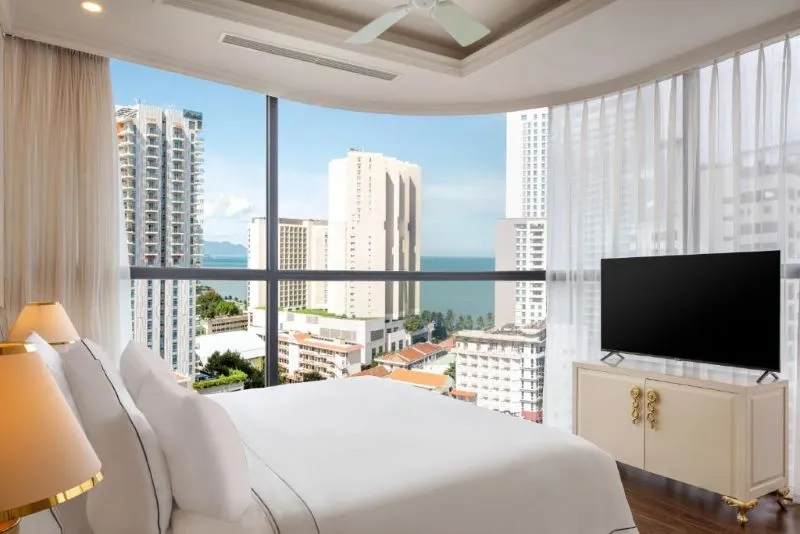 Melia Vinpearl Nha Trang Empire, điểm lưu trú chuẩn 5 sao ngay trung tâm thành phố