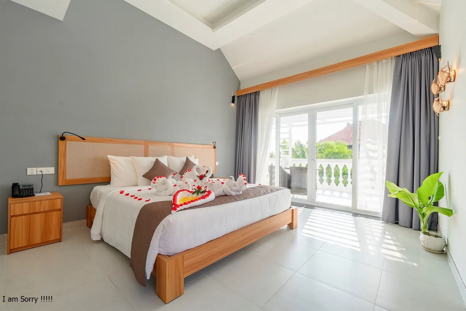 Mercury Phú Quốc Resort & Villas – Resort 4 Sao Có Hồ Bơi Và Sân Tennis