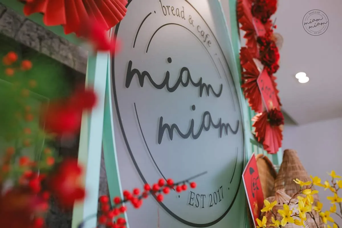 Miam Miam Bread & Cafe – Tiệm bánh trà mộng mơ