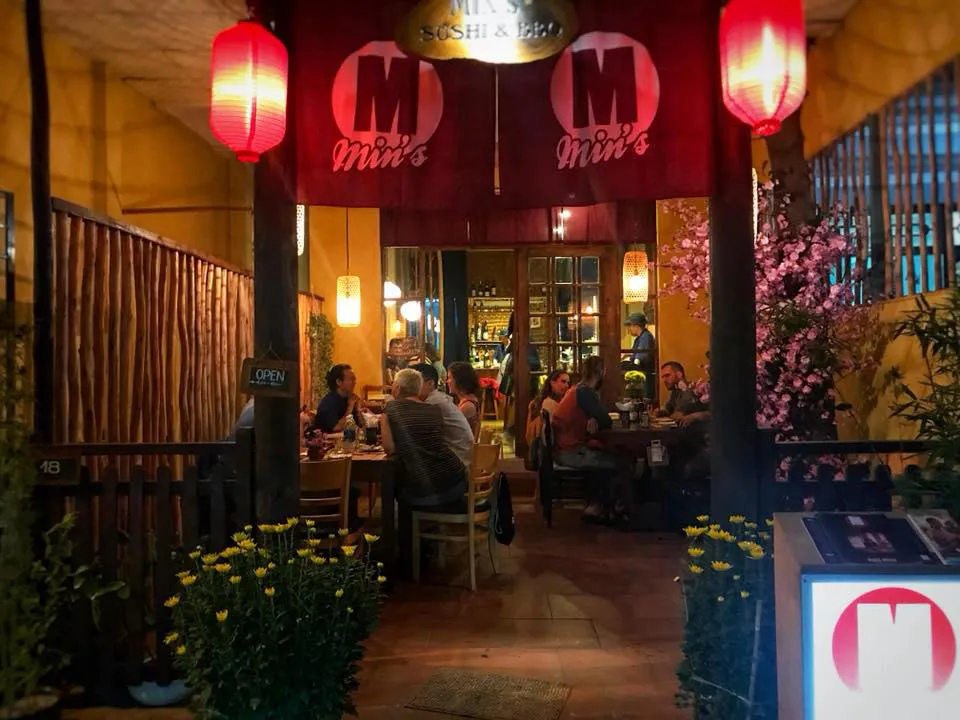 Min’s Sushi and BBQ Hoi An – Xiên nướng và sushi ngon nhất đến từ Nhật Bản