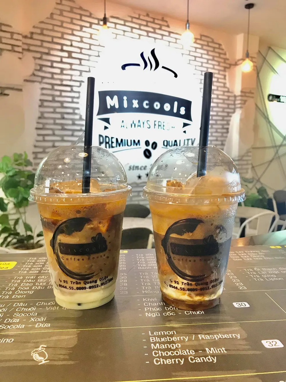 Mixcool’s Coffee House mang hơi thở trẻ trung và tối giản giữa lòng xứ Phan