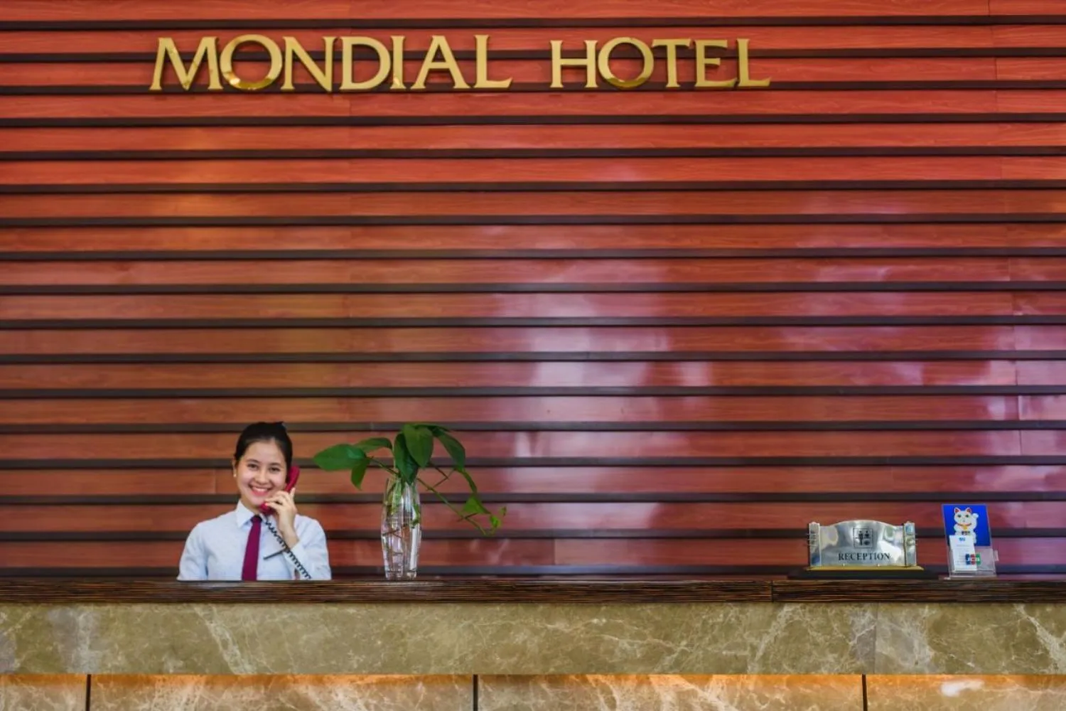 Mondial Hotel Huế mang vẻ đẹp sang trọng say đắm lòng người