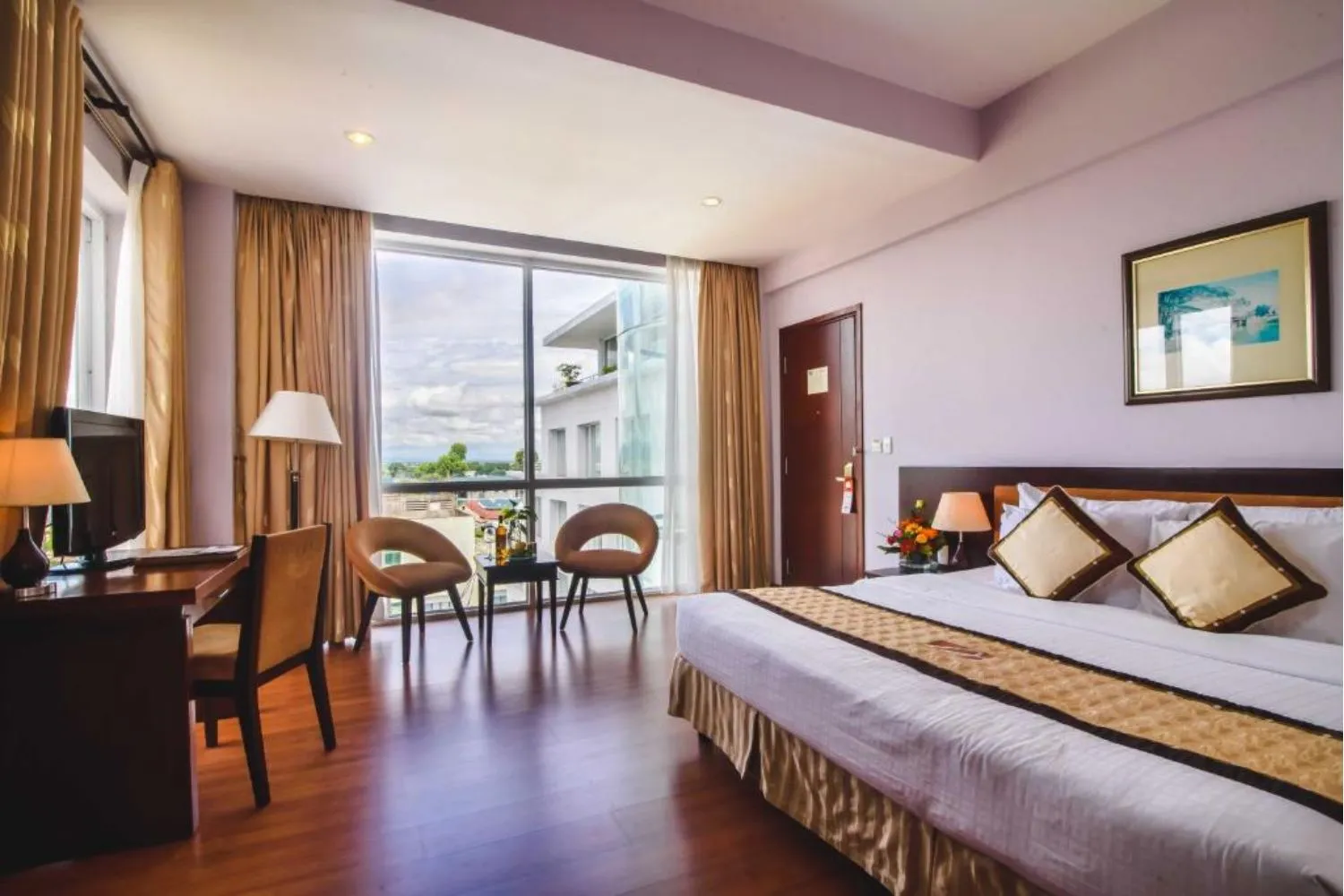 Mondial Hotel Huế mang vẻ đẹp sang trọng say đắm lòng người