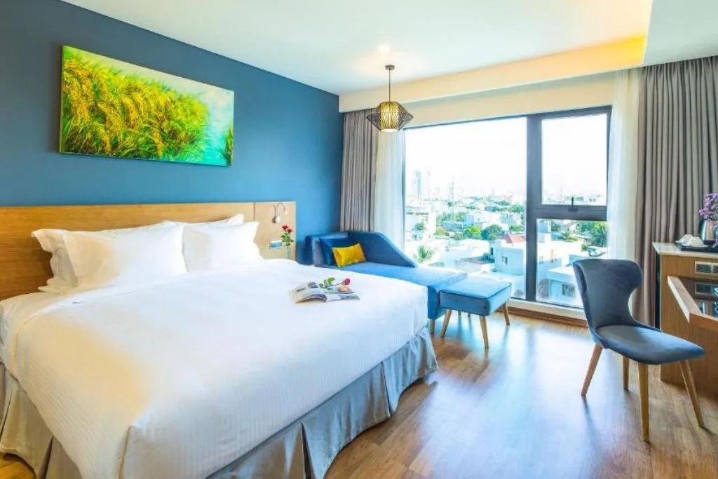 Nam Hotel & Residences, điểm dừng chân lý tưởng giữa lòng thành phố