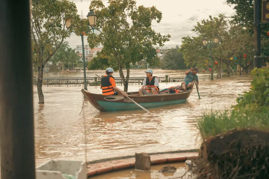 Nét đẹp của Phố cổ Hội An sau khi cơn bão Noru đi qua