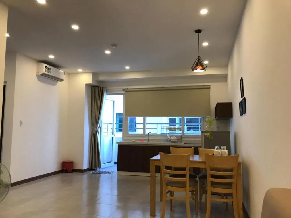 Ngắm trọn vẻ đẹp thiên nhiên bãi Hòn Chồng tại Anita Apartment