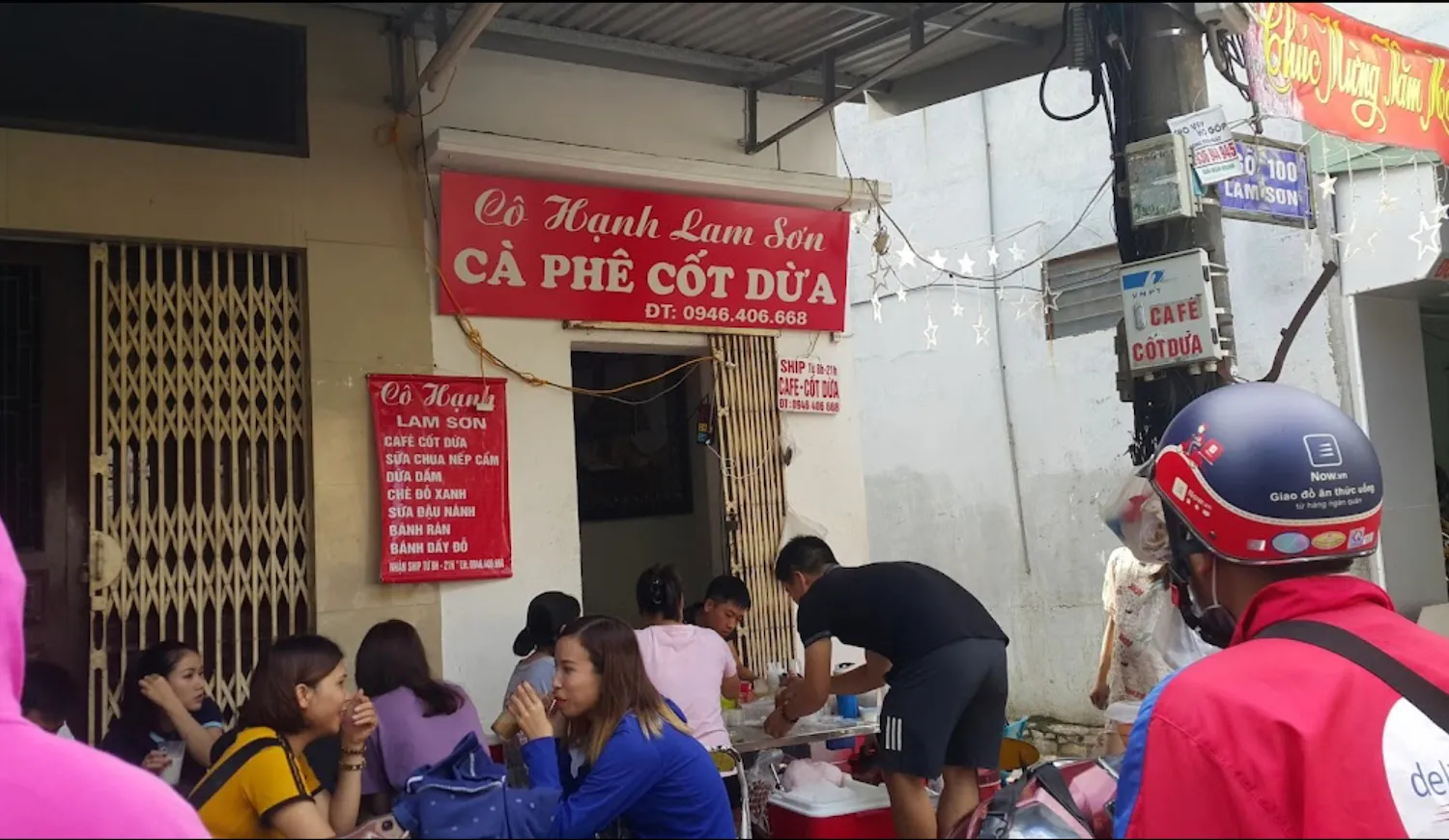 Ngây ngất với quán Cà phê cốt dừa cô Hạnh ở Hải Phòng