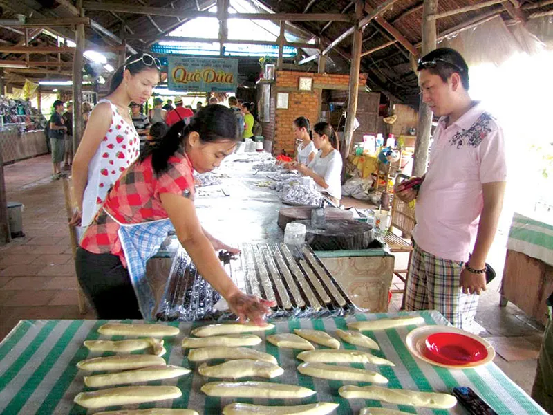 Nghề làm kẹo dừa Bến Tre, nét đẹp truyền thống qua bao thế hệ