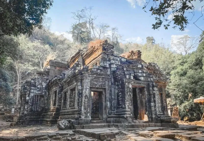 Ngôi đền Wat Phou linh thiêng và cổ xưa nhất tại Lào