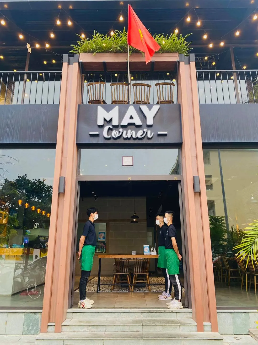 Nhà hàng May Corner Hạ Long – Thiên đường ẩm thực vạn người mê