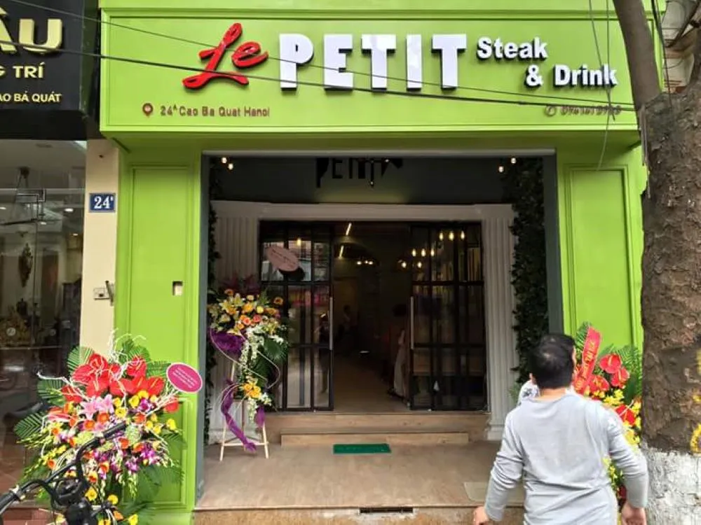 Nhà hàng phong cách Pháp Le Petit Steak Restaurant