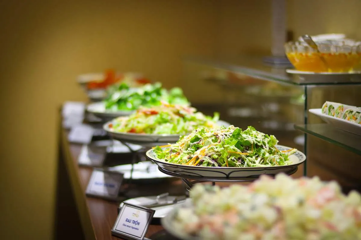 Nhà hàng Sen Á Đông Hạ Long – Buffet hải sản sang, xịn, mịn