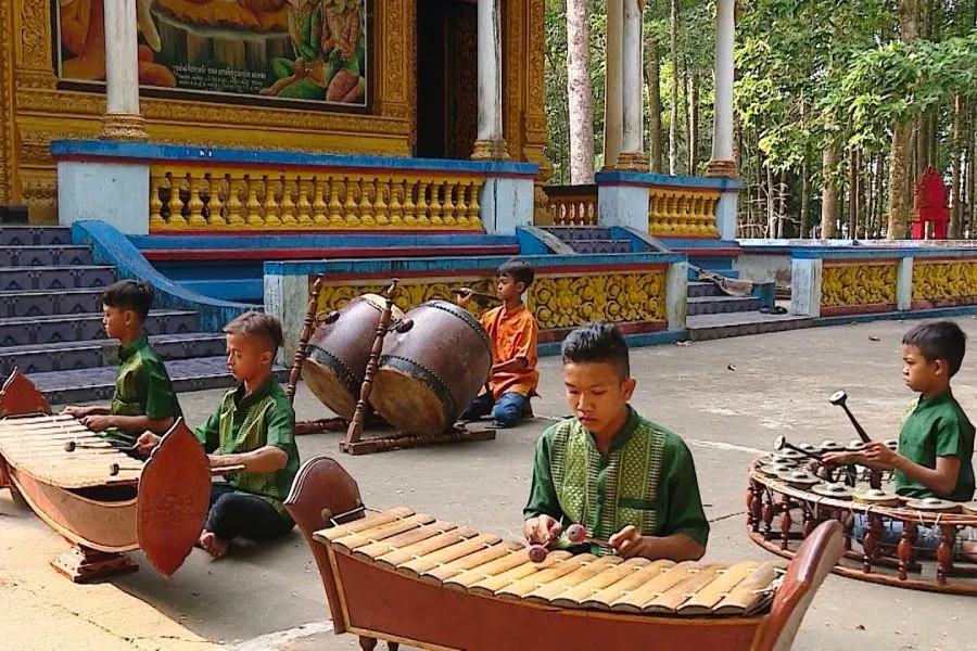 Nhạc Ngũ Âm Sóc Trăng, nét đẹp văn hóa đặc sắc đến từ xứ chùa vàng