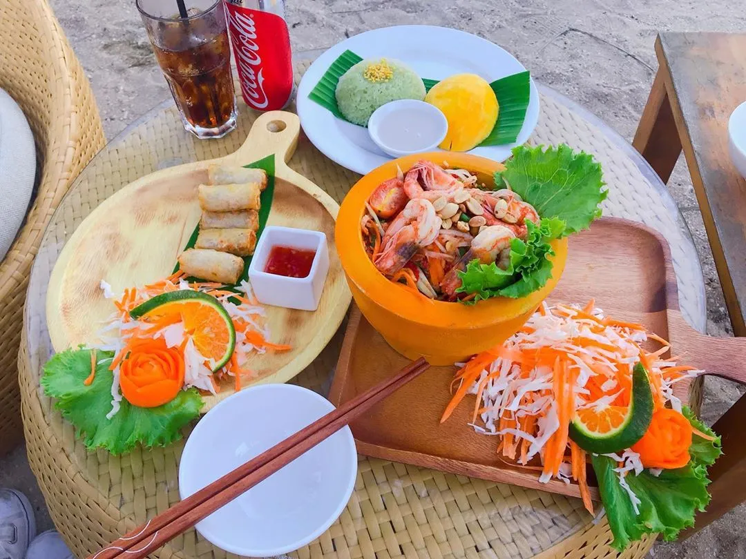 Những quán bar Phan Thiết bên bờ biển ngắm hoàng hôn cực chill