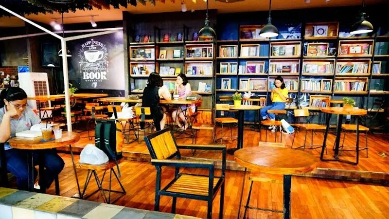 Những quán cafe sách tại Sài Gòn giúp bạn thư giãn mà thả hồn với con chữ