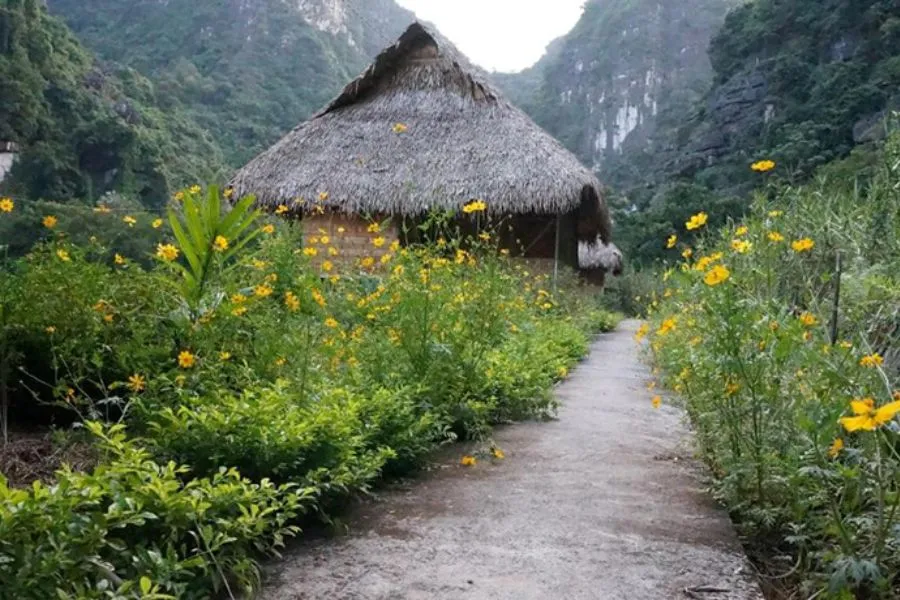 Ninh Binh Valley Homestay, bãi biển thu nhỏ sau lưng đồi