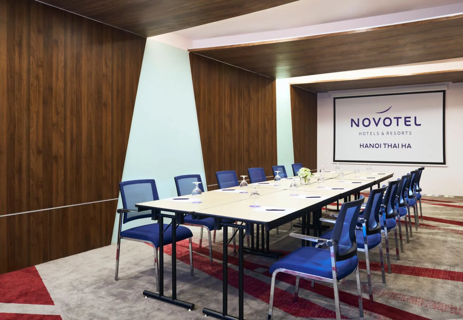 Novotel Hanoi Thai Ha, khách sạn 5 sao sở hữu không gian đầy cảm hứng