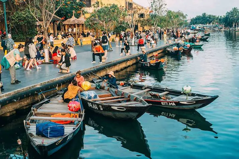 Nửa ngày khám phá phố cổ Hội An với nhiều trải nghiệm thú vị