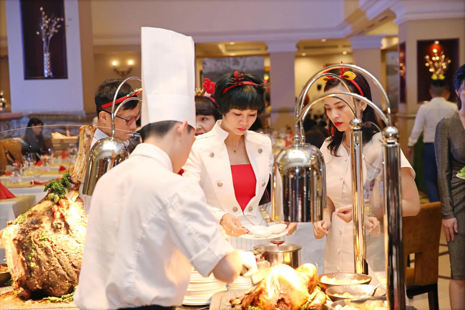 Oven D’or Restaurant – Thiên đường Buffet đẳng cấp 5 sao