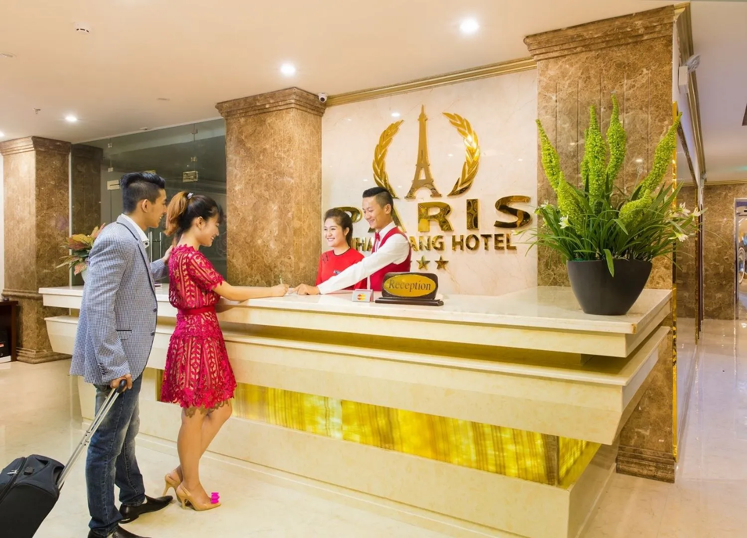 Paris Nha Trang Hotel pha lẫn kiến trúc cổ điển và hiện đại