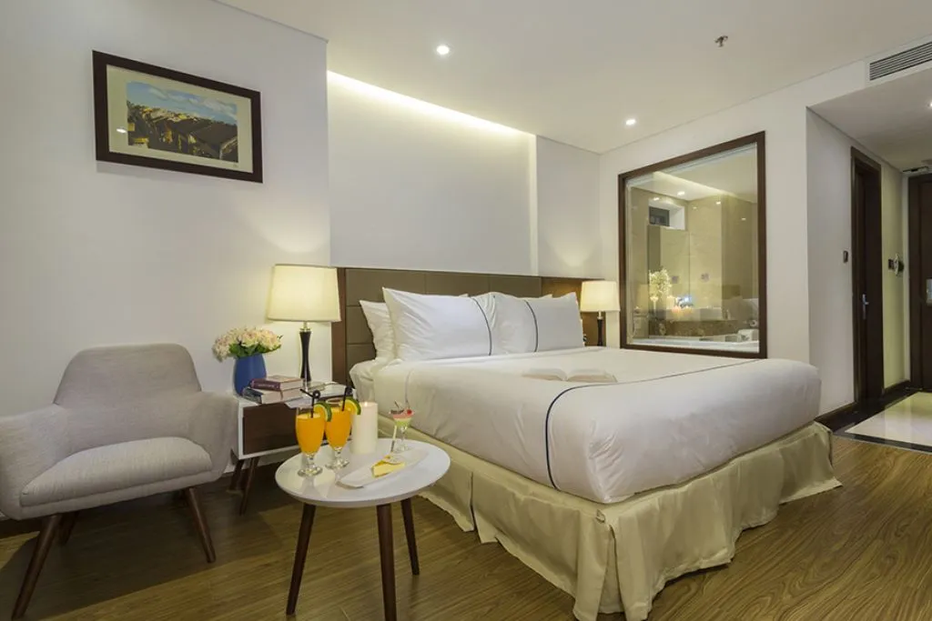 Pavilion Hotel, không gian nghỉ dưỡng cao cấp bên bờ biển xanh