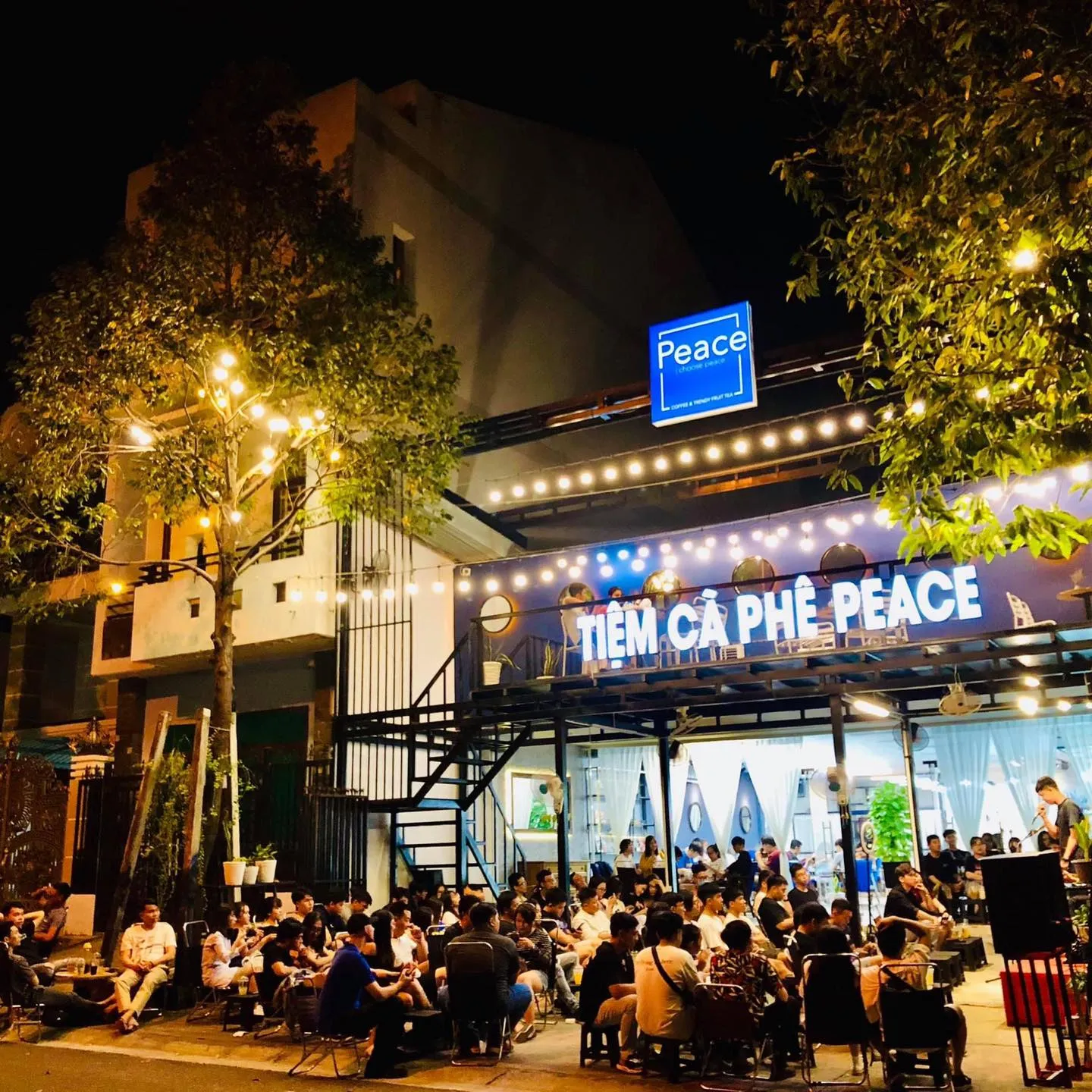 Peace Coffee Trendy Fruit quán cà phê làm điên đảo giới trẻ Bình Dương