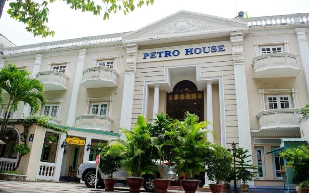 Petro House Hotel, không gian kiến trúc Pháp giữa lòng thành phố biển